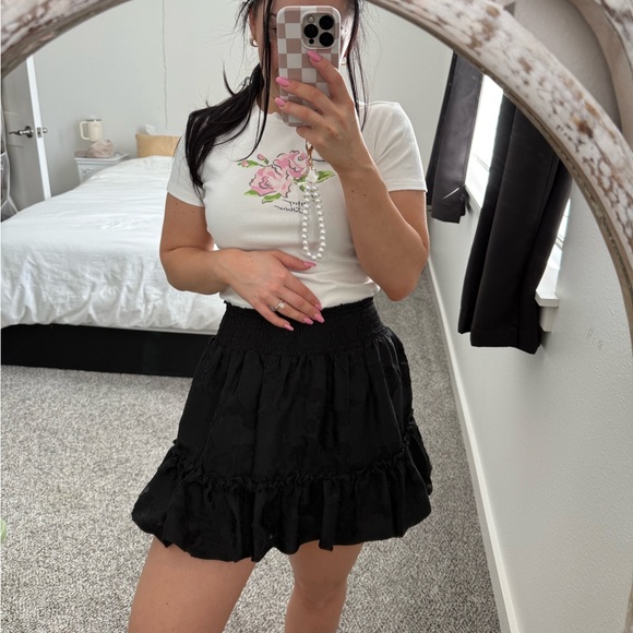 Black mini skirt - Picture 3 of 3